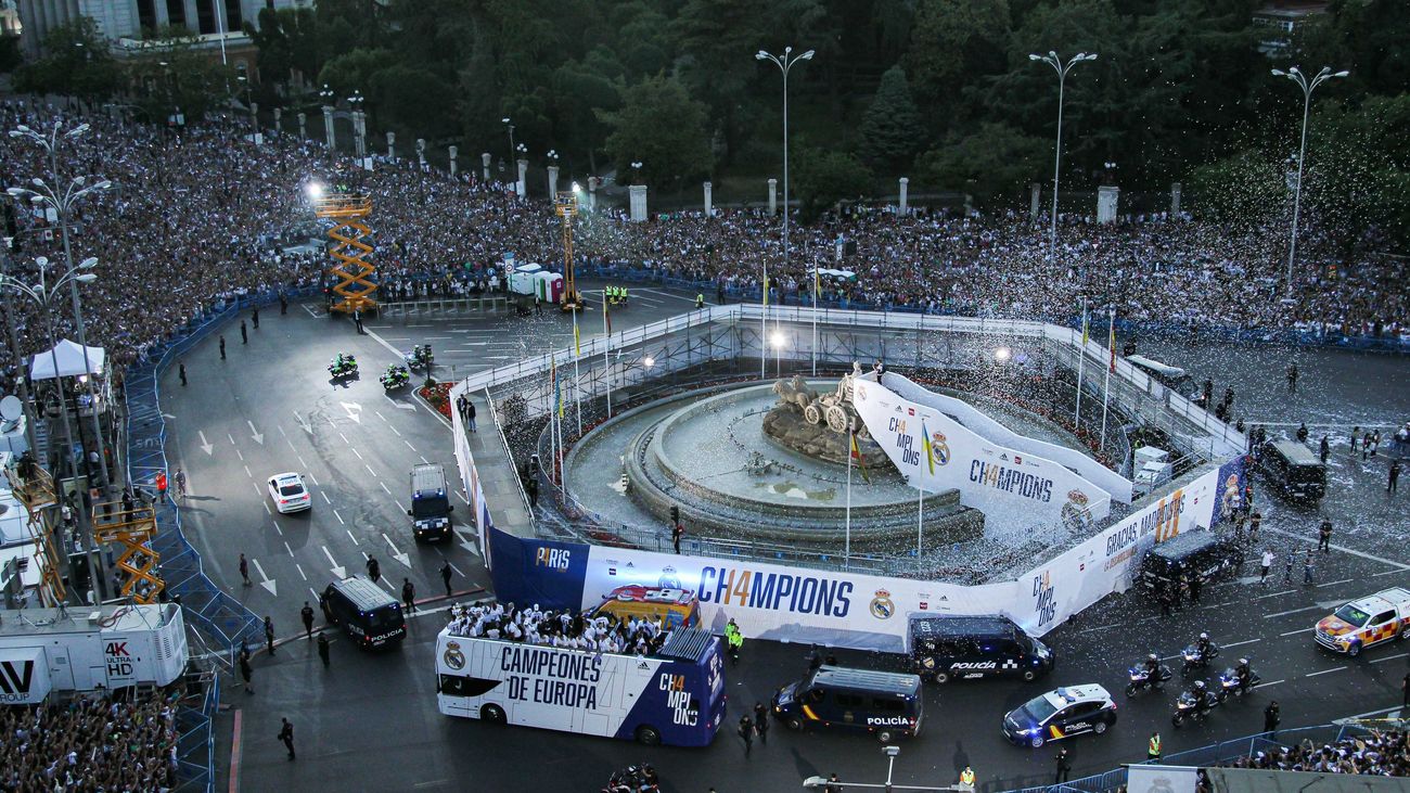 Más de 100 personas atendidas por el Samur durante la  celebración de la Champions en Cibeles