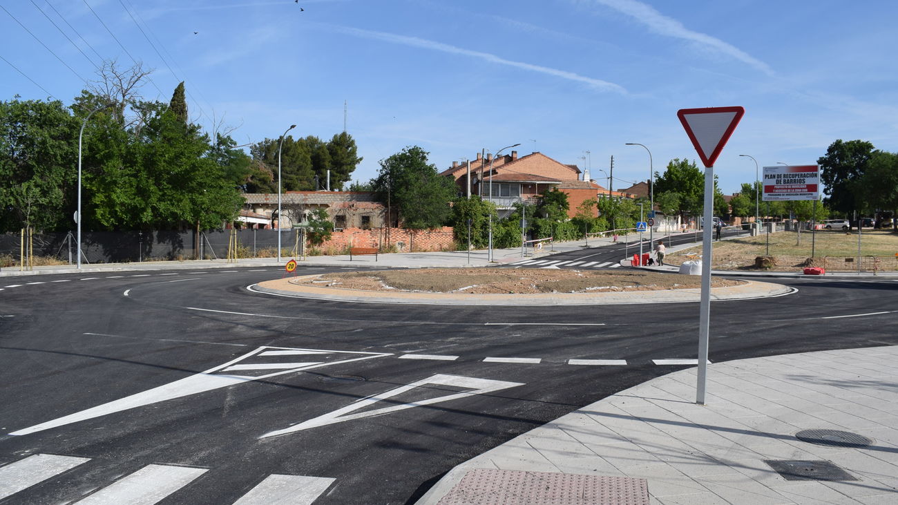 Rotonda en el nuevo acceso a Mejorada del Campo por la M-208