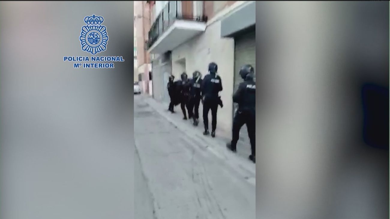 Bandas latinas en Madrid: detenidos 6 trinitarios por 'machetear' a un joven que quería salir del grupo