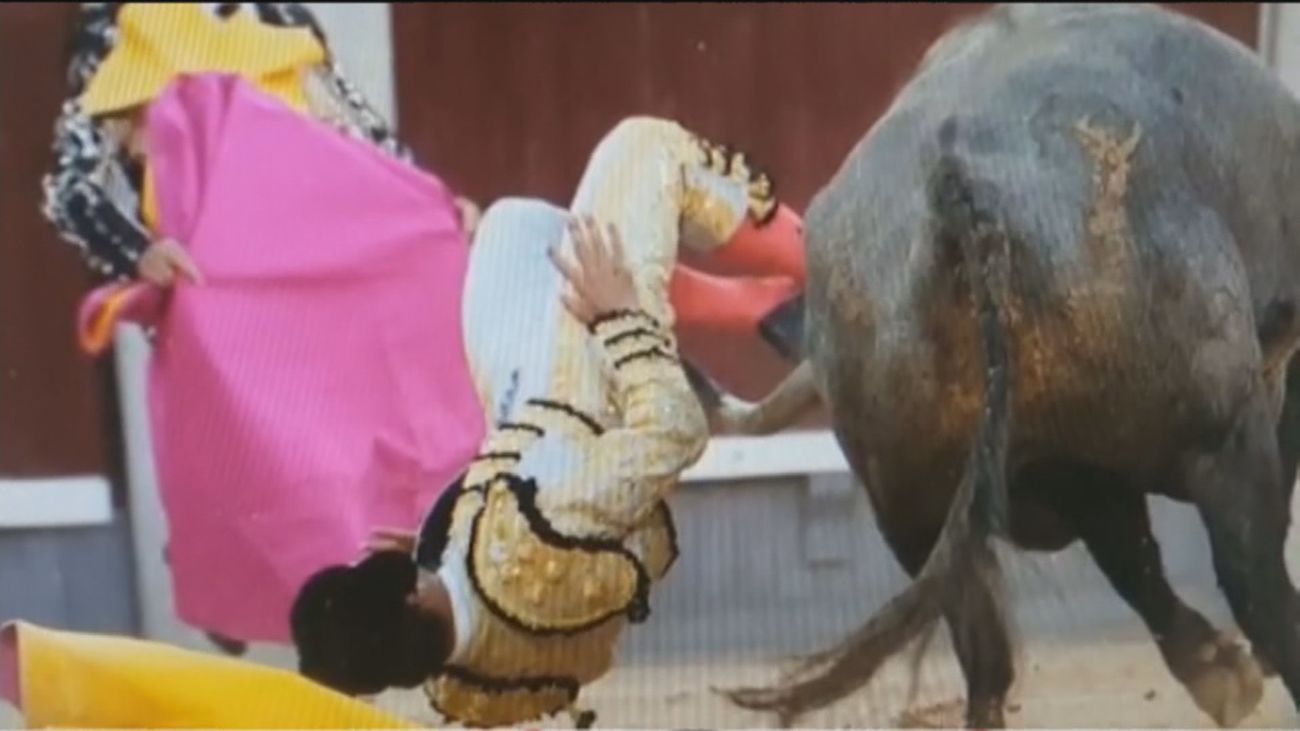 Toros, Feria de San Isidro: Gómez del Pilar intervenido de una cornada grave en el glúteo izquierdo