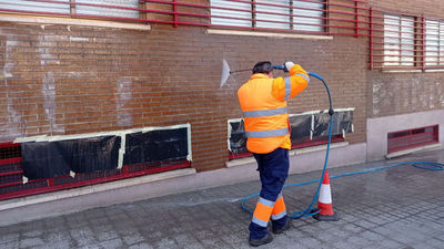 Sanse activa las brigadas antigrafiti ante las pintadas que proliferan en la localidad