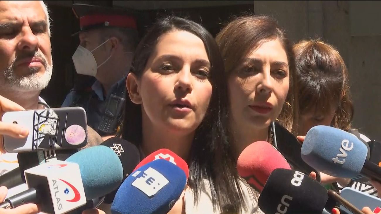 PP, Ciudadanos y Vox recurren ante el Consejo de Garantías el decreto que elude el 25% de castellano en las aulas