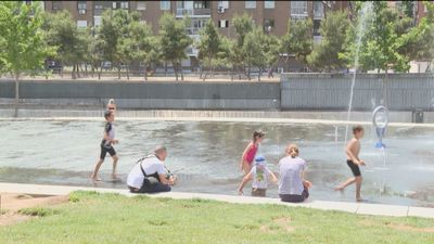 Las playas de Madrid Río abren ya de 11.00 a 21.00 horas todos los días