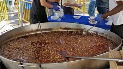 Cientos de kilos de carne gratis este lunes en la popular caldereta del Cerro de los Ángeles de Getafe
