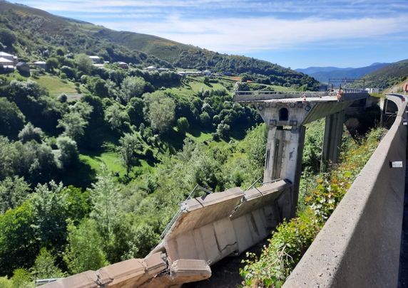 Derrumbe del viaducto / @mitmagob