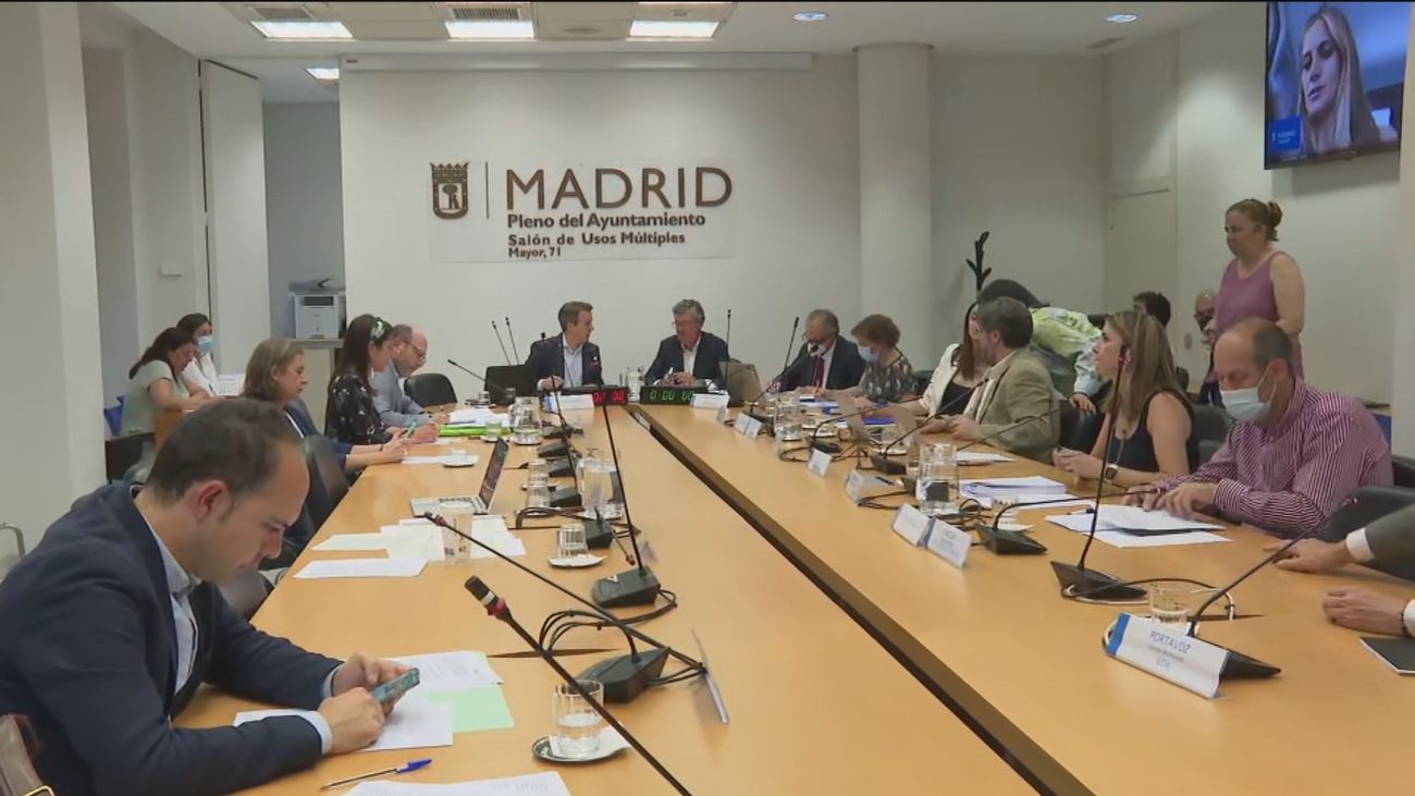 Más Madrid, PSOE y Cs aprueban el dictamen de la comisión de espionaje a Ayuso