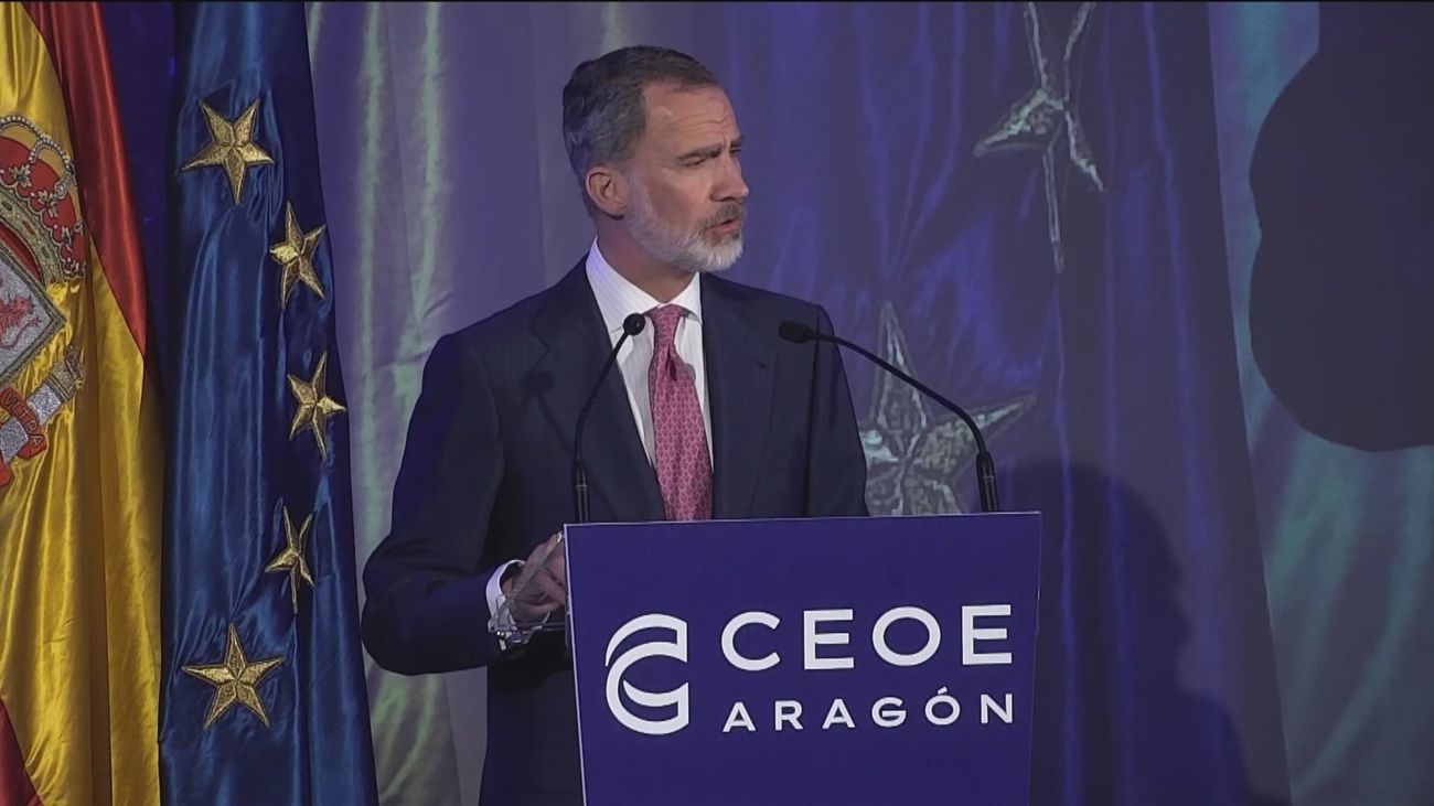 Felipe VI: "España está decidida a responder a los desafíos  y a retomar cuanto antes la senda de la prosperidad"