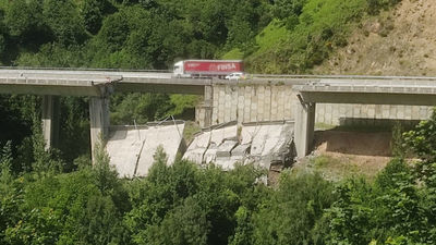 Se desploma parte de un viaducto en la A-6 entre León y Pedrafita