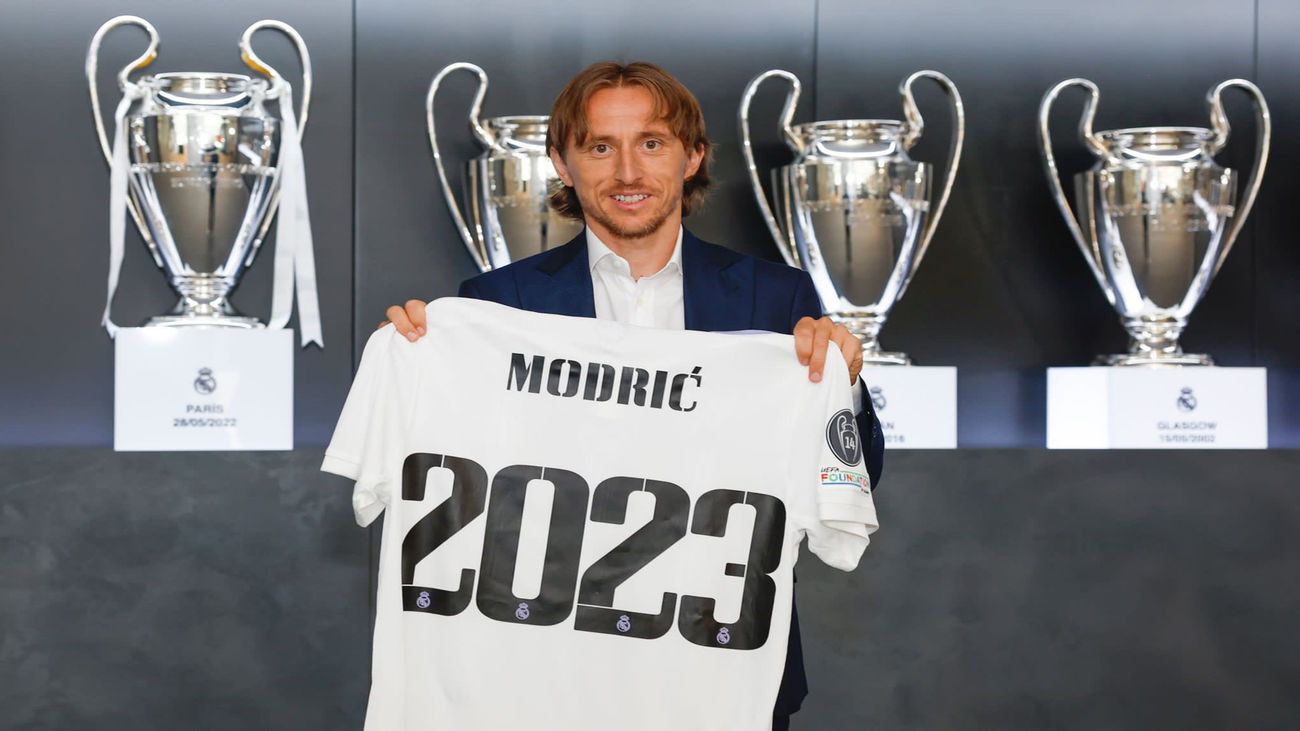 Modric, madridista una temporada más