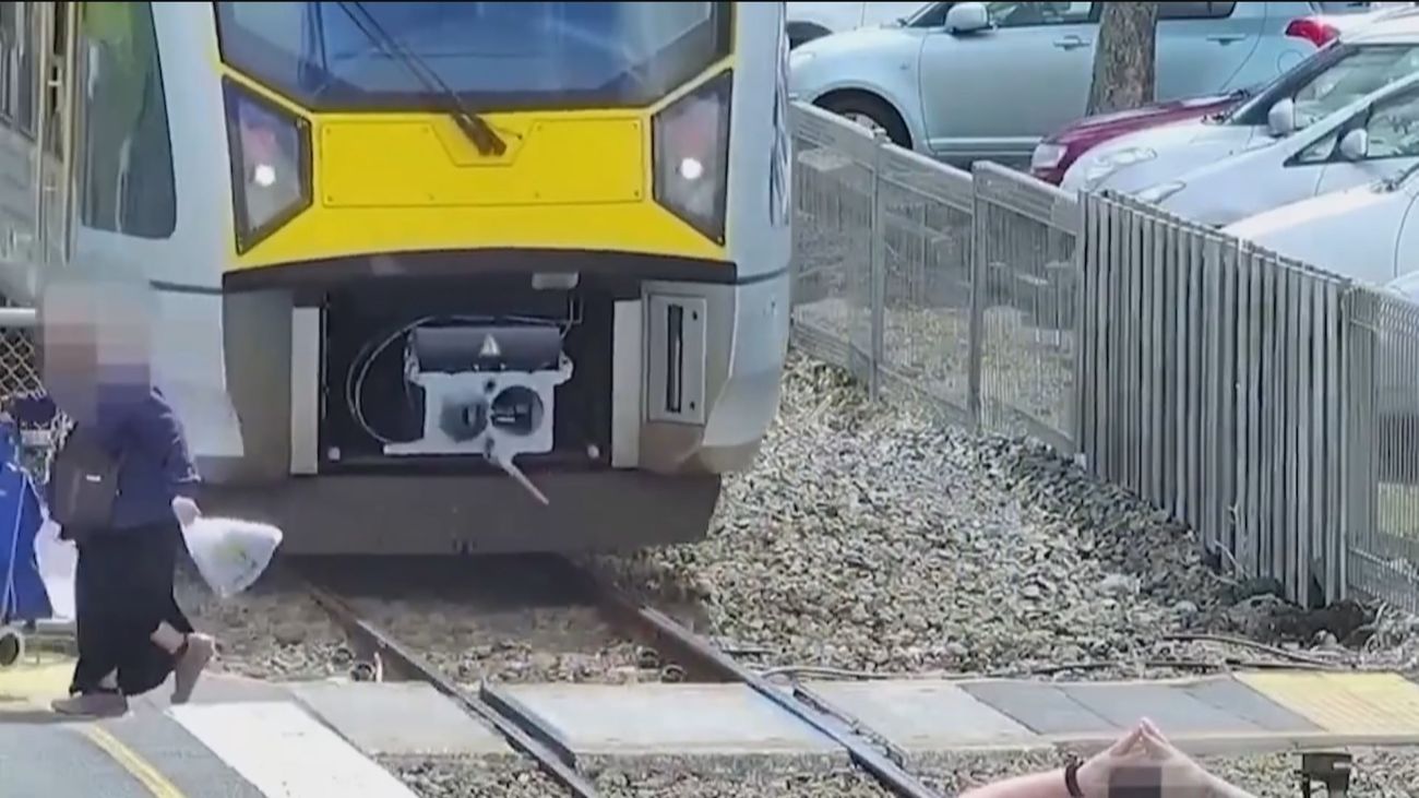 En España hay 2.996 pasos a nivel, 27 de ellos en la Comunidad de Madrid