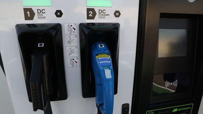 ¿Conoces los puntos de recarga para coches eléctricos de la EMT?