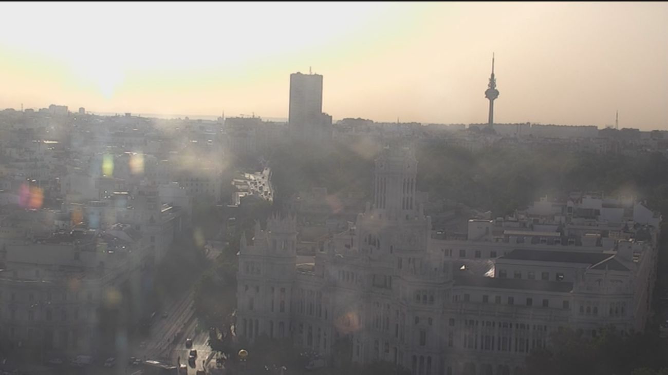 La calima del Sáhara llega a Madrid junto con los 41 grados centígrados