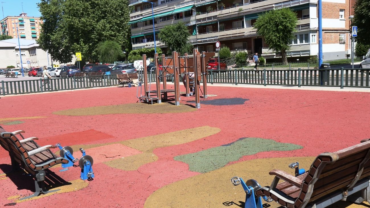 Leganés sustituirá los suelos de 63 áreas infantiles y circuitos biosaludables
