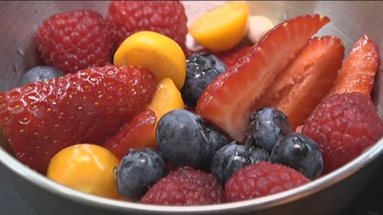 Comer sano e hidratarse bien, claves para mitigar los efectos del calor