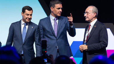 Pedro Sánchez y Juanma Moreno coinciden en la inauguración en Málaga del DES-Digital Enterprise Show