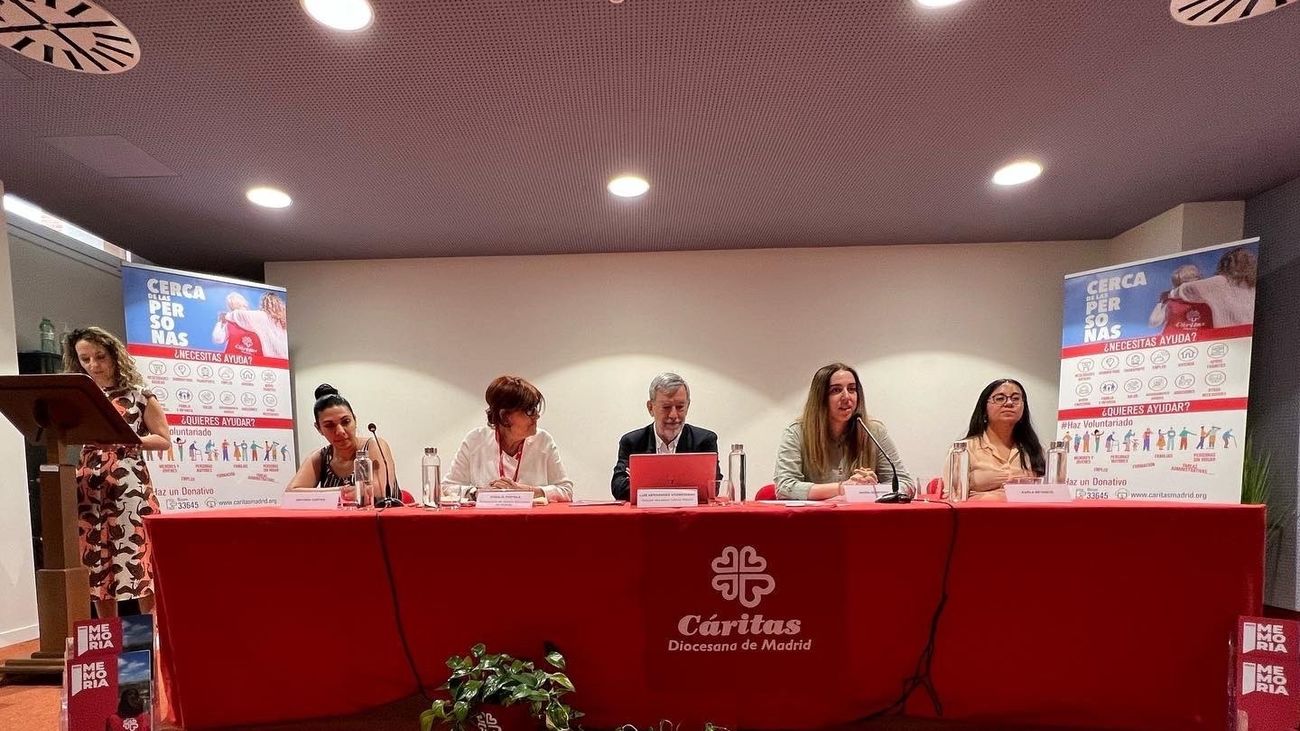 El director de Cáritas Madrid, Luis Hernández Vozmediano, en rueda de prensa