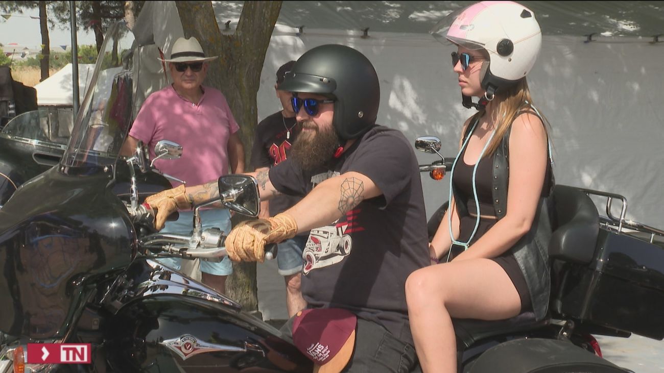 Más de 500 moteros  recorren Fuenlabrada a lomos de sus Harley-Davidson