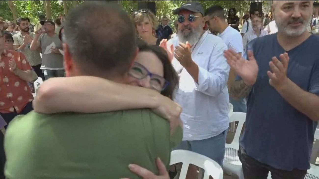 Compromís arropa a Oltra en un acto público a pesar de la imputación