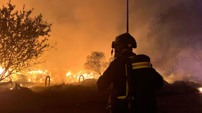 Sofocado un incendio de pastos en Fuencarral, con una menor atendida por crisis de ansiedad