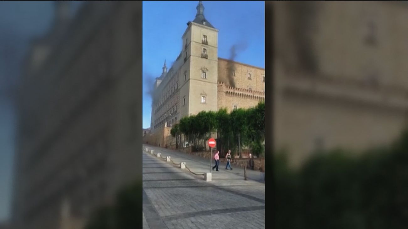 Controlado el incendio declarado en el Alcázar de Toledo