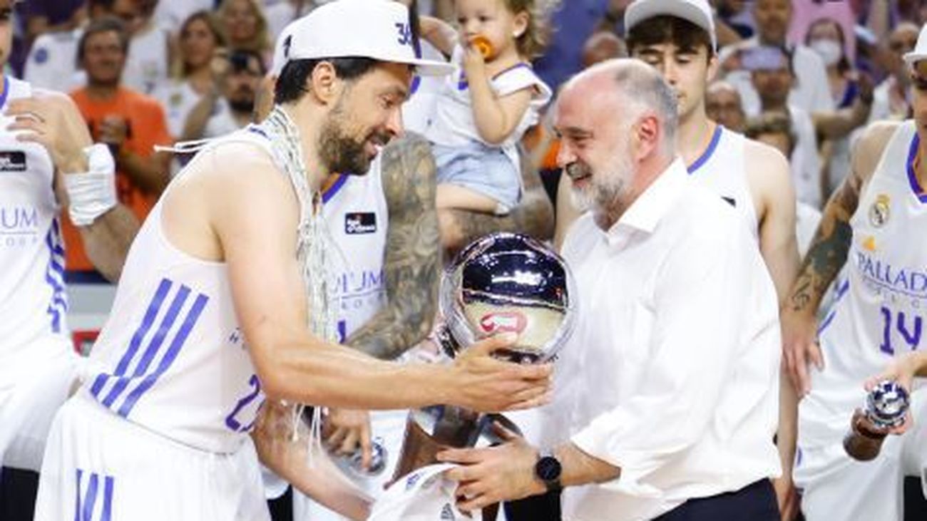 Sergio Llull: "Cuando vienen mal dadas, Laso pone el pecho por nosotros"