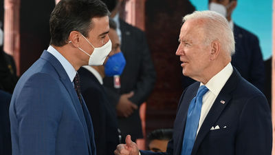 Sánchez habla con Biden y Zelenski para preparar la cumbre de la OTAN en Madrid