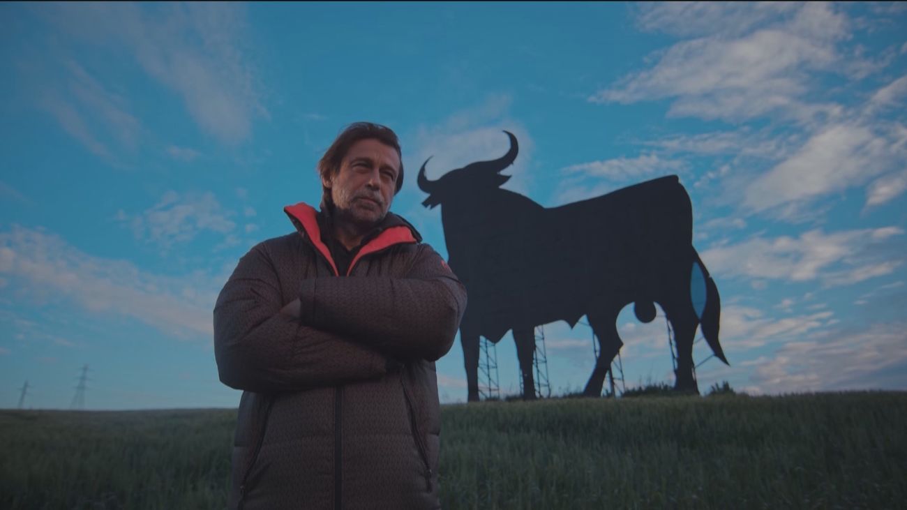 Jordi Mollà transforma el Toro de Osborne en obras de arte