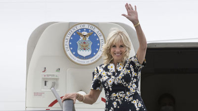 Jill Biden, la primera dama de EE.UU, llega este domingo a Madrid y el lunes se reúne con la Reina Letizia