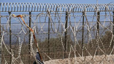 Marruecos eleva a 23 los muertos en el último asalto a la valla en Melilla mientras las ONG cifran los fallecidos en 37