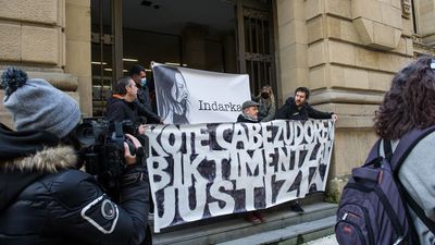 El fotógrafo vasco Kote Cabezudo, condenado a 28 años por violación y pornografía infantil