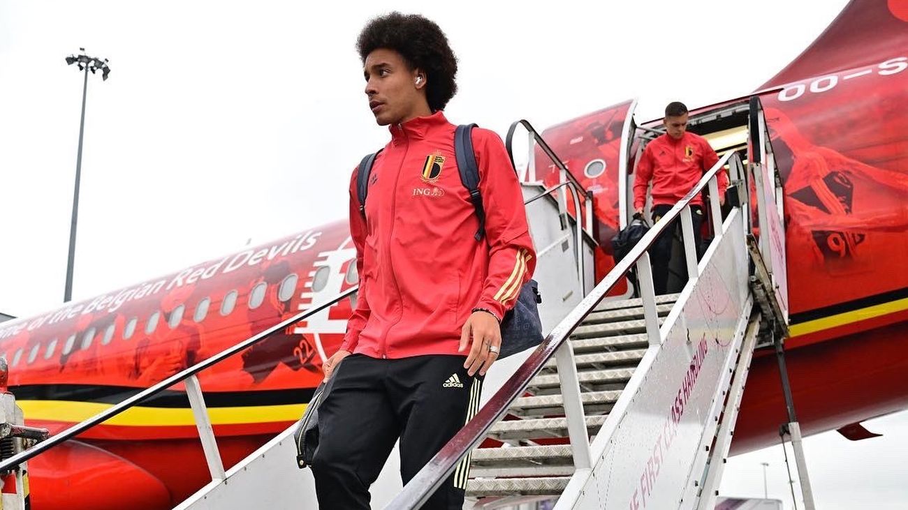 El anuncio oficial del fichaje de Witsel por el Atlético, al caer