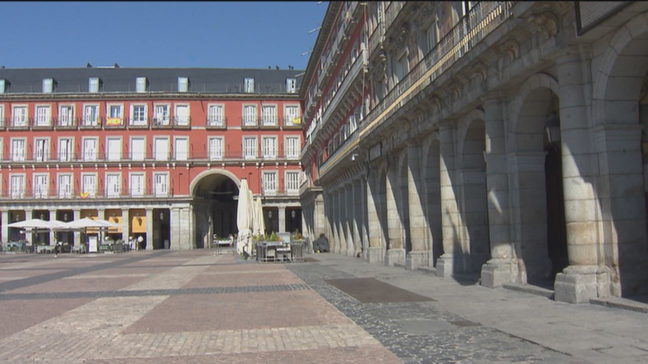La Plaza Mayor de Madrid acogerá una Corona de la Almudena de 17 metros de diámetro