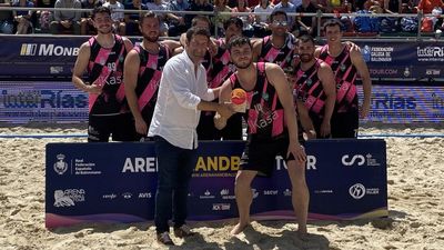 Ikasa BM Playa Madrid, subcampeón en el Arena 1000 de Sanxenxo