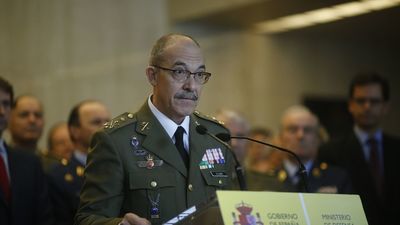 Fernando Alejandre: "Ceuta y Melilla están fuera del paraguas de la OTAN, no se incluyeron en la adhesión de  España"