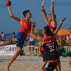 El mejor club de balonmano playa, a más de 300 km del mar, está en Alcalá