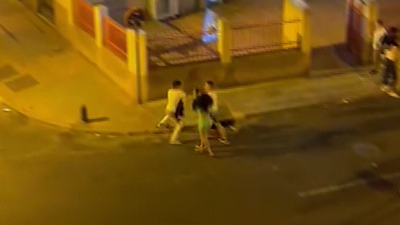 Peleas y reyertas a las puertas de una discoteca en Lucero