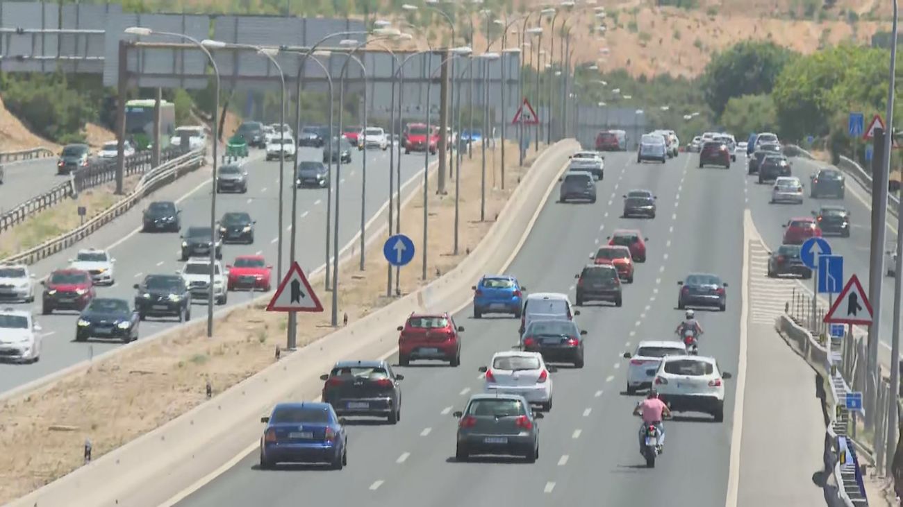 La operación salida del verano arranca con retenciones y precios disparados en los carburantes