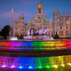 Cibeles se 'viste' con los colores de la bandera LGTBI  durante la semana del Orgullo