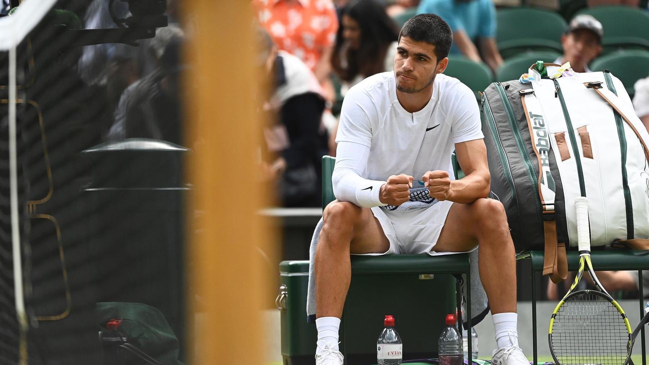 Alcaraz se despide de Wimbledon ante un Sinner intratable