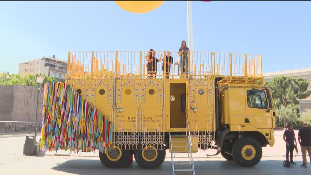La carroza 'Orgullo de pueblo' ya está en Madrid para visibilizar el 'sexilio'