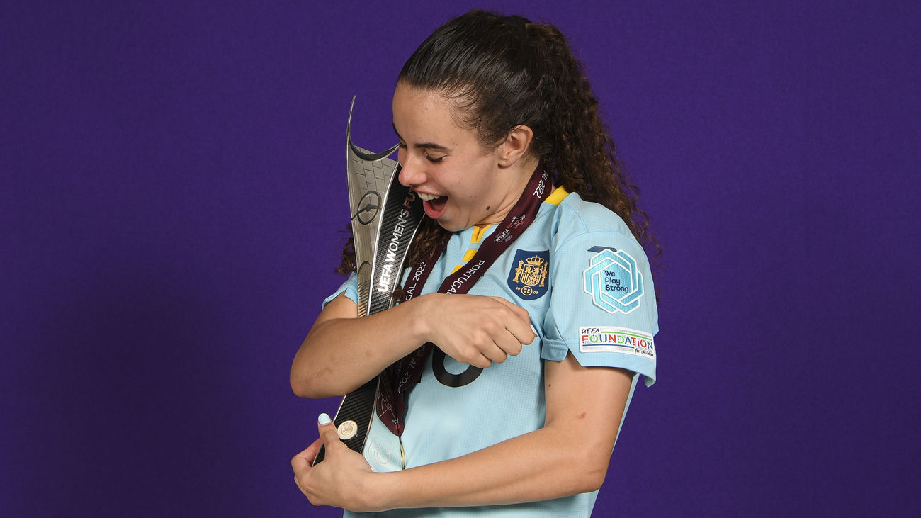 Irene Córdoba: “Me eché a llorar, es un sueño poder compartirlo con mis compañeras"