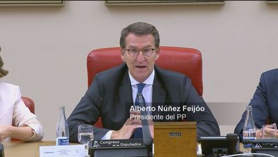 Feijóo critica que el Gobierno mantenga 22 ministerios y 800 asesores “con los impuestos de las familias”