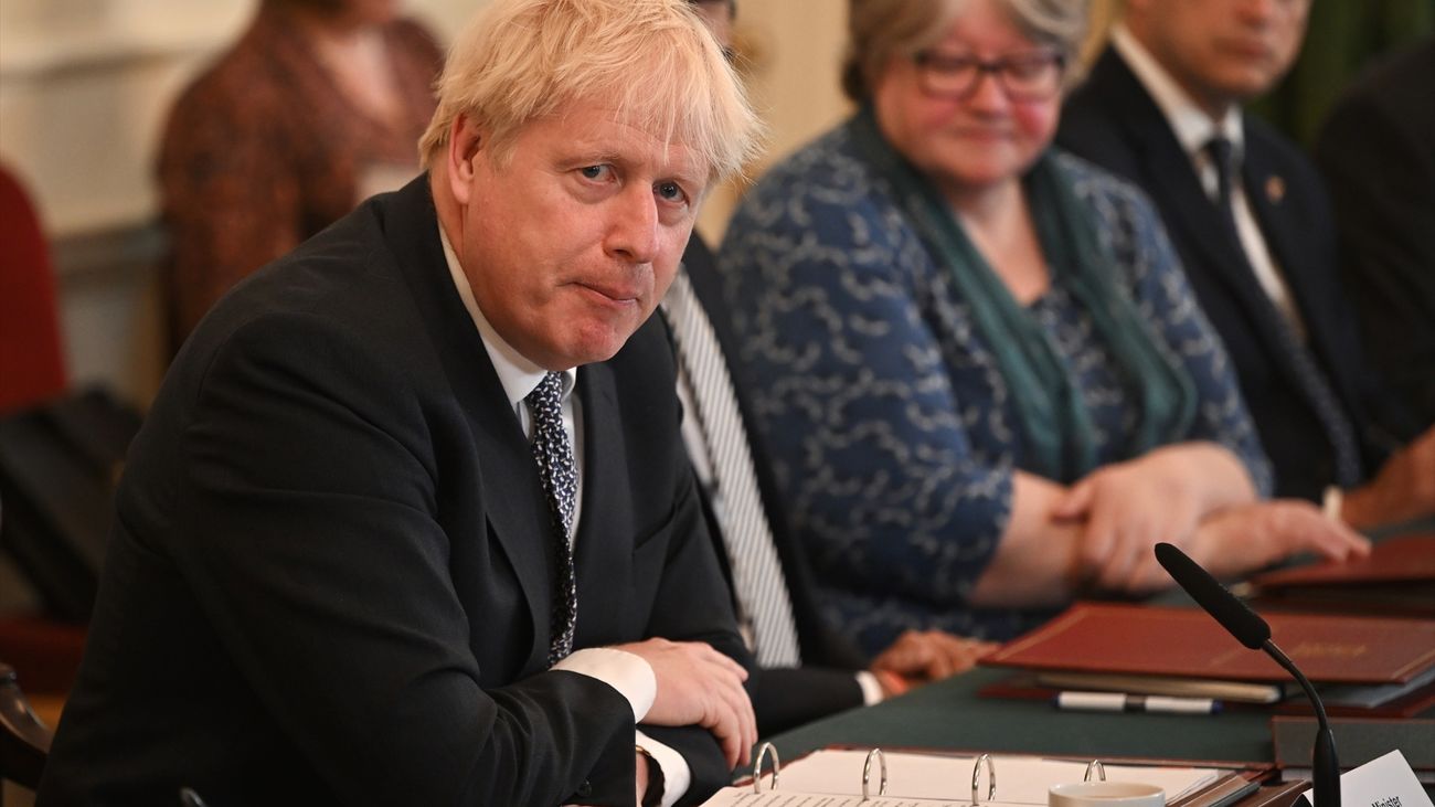 Dos dimisiones más en el Gobierno de Boris Johnson