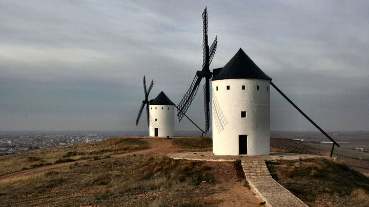 Molinos de viento de Alcázar de San Juan / Wikipedia