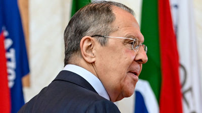 Lavrov dice que Rusia está dispuesta a negociar sobre la salida del grano ucraniano