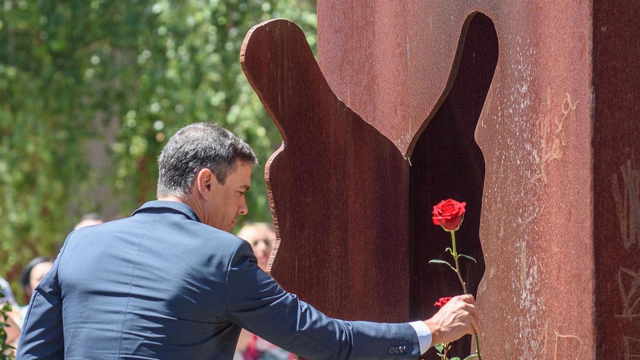 Sánchez  es abucheado en Ermua y habla de "España y Euskadi como "dos países"