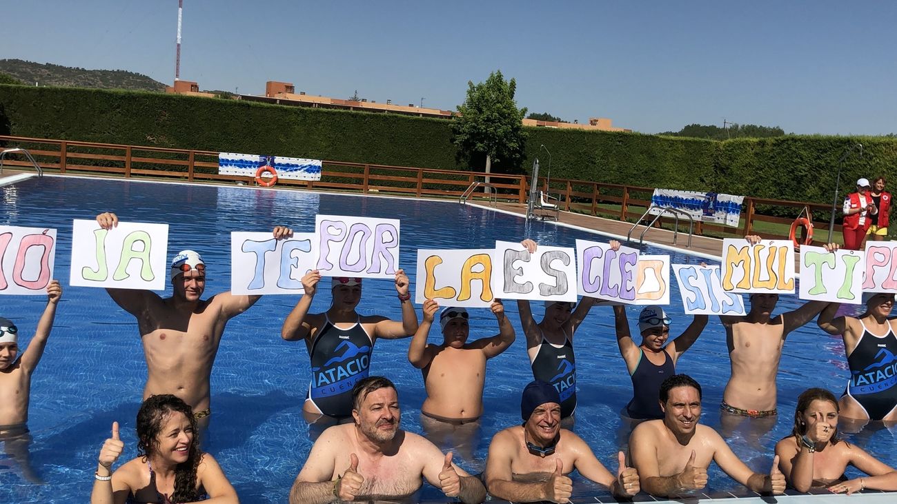'Mójate por la Esclerosis múltiple' llega a 24 piscinas de Madrid