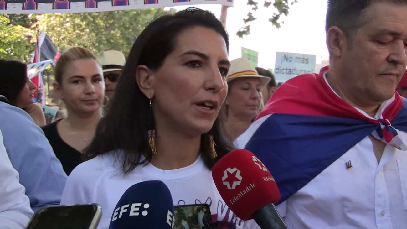 Rocío Monasterio en la manifestación organizada por SOSCuba por la libertad de los presos cubanos y el fin de la dictadura