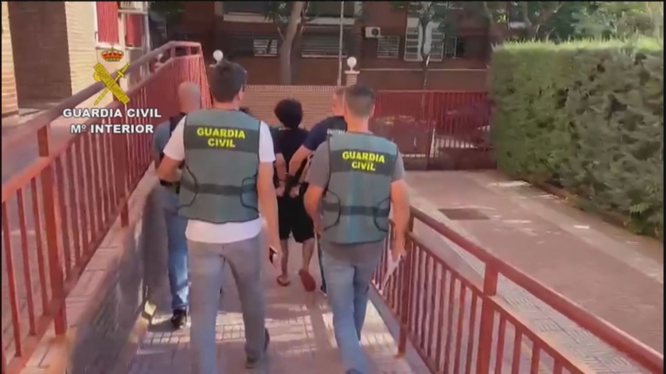 La Guardia Civil detiene a tres Dominican Don't Play por el asesinato de un joven en Usera en febrero