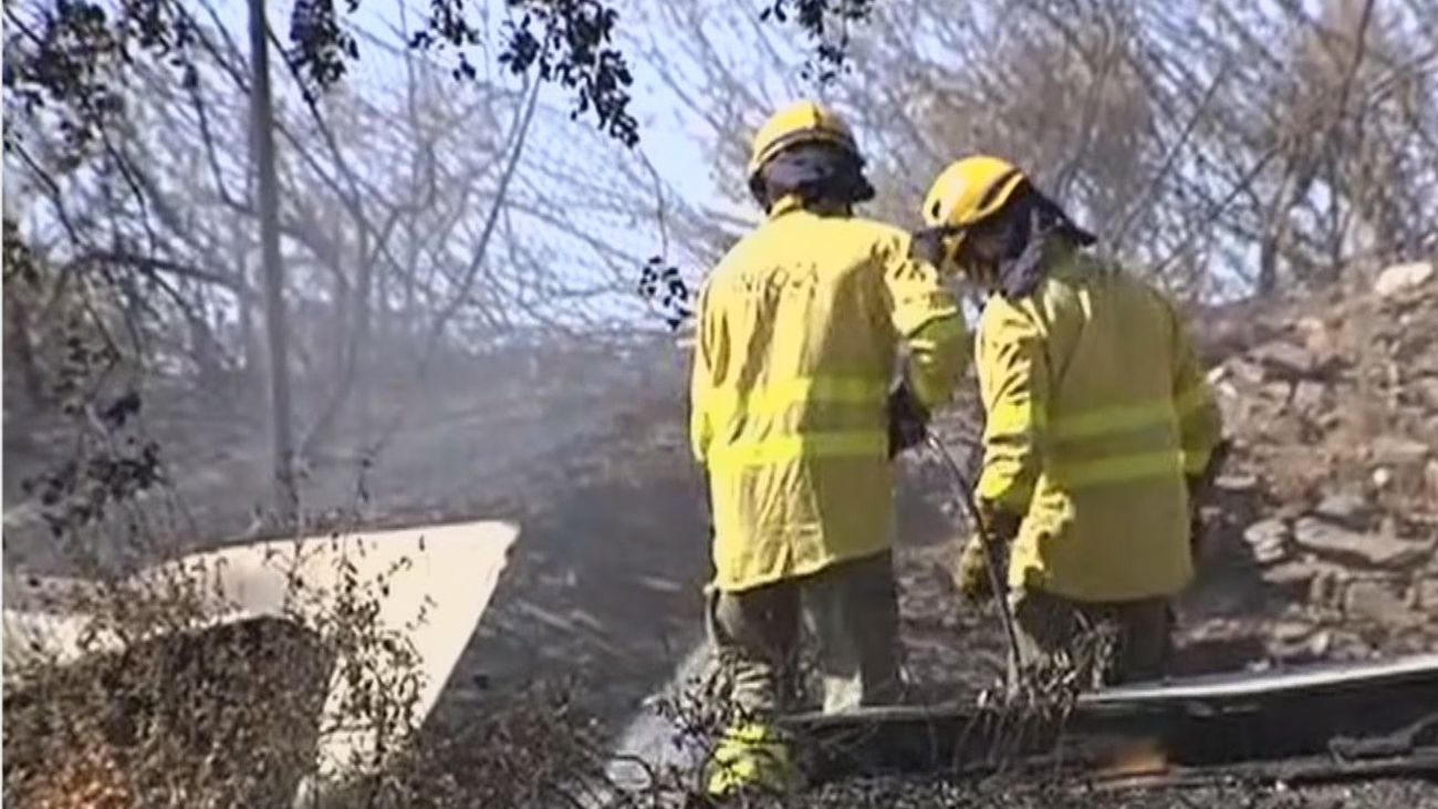 Estabilizado el incendio forestal de El Ronquillo en Sevilla